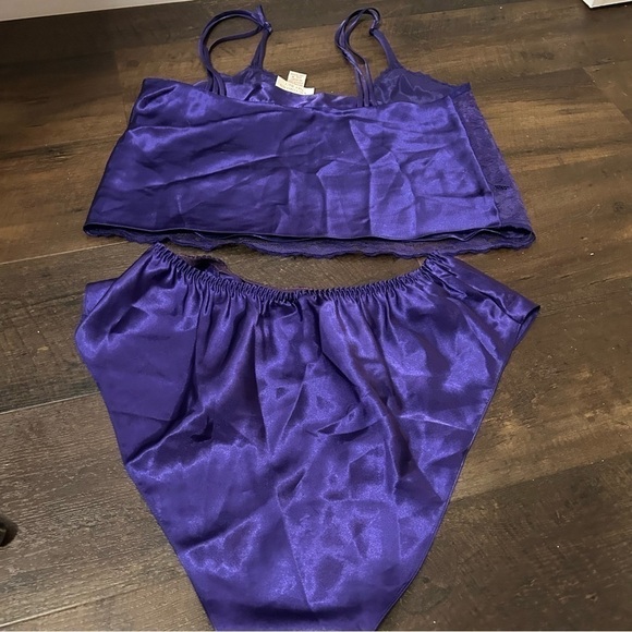 Vintage  Victoria secret ultraviolet satin and lace lounge lingerie set M - Picture 4 of 6